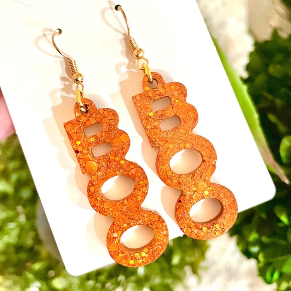 Acrylic Boo Earrings - Picture 1 of 6